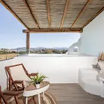 Thea Naxos شقة فندقية