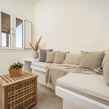 Thea Naxos Aparthotel