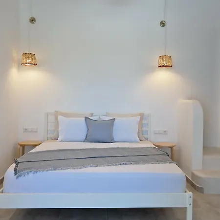 Thea Naxos Aparthotel