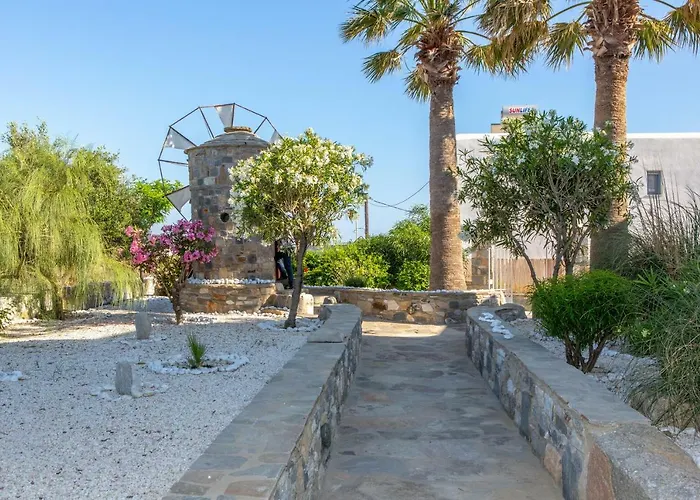 Thea Naxos Апарт-отель