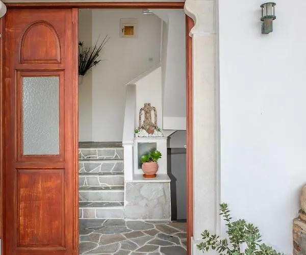 Апарт-отель Thea Naxos 4*