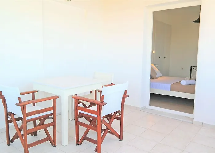 Thea Naxos Апарт-отель