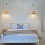 Thea Naxos Aparthotel