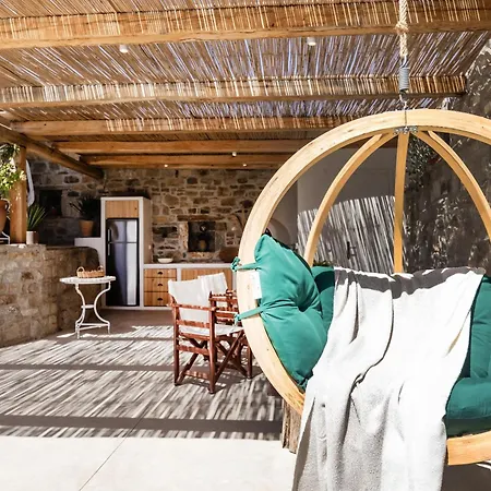 Thea Naxos Aparthotel 2*