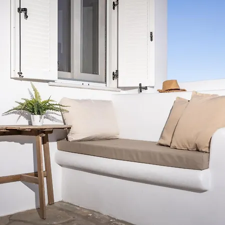 Thea Naxos Aparthotel 2*