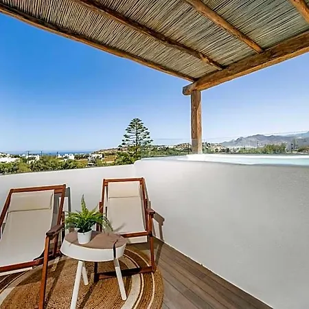 Thea Naxos Aparthotel 4*