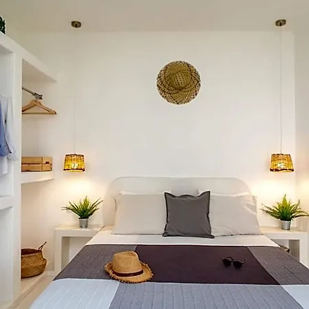 Thea Naxos Aparthotel