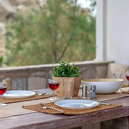 Thea Naxos Aparthotel 4*