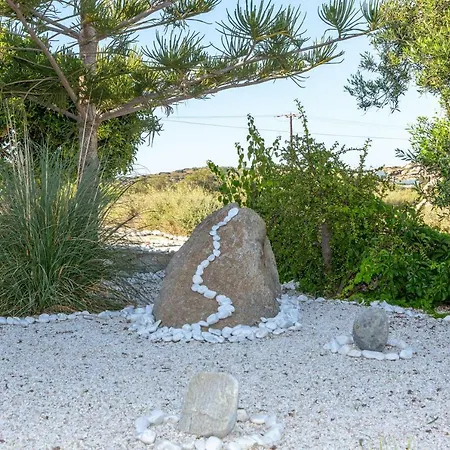 Thea Naxos 2*