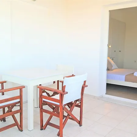 Thea Naxos Aparthotel